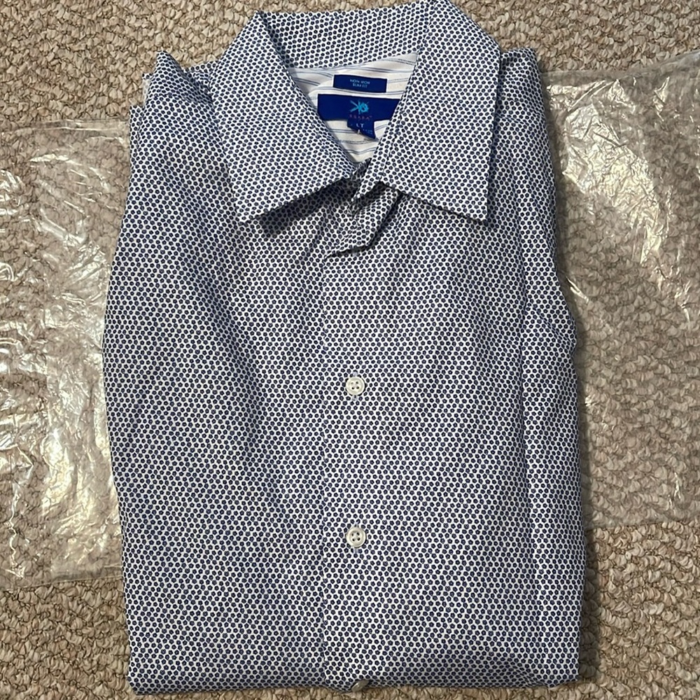 Brand New Egara Button Down Slim Fit Blue and White Floral Pattern - Large Tall